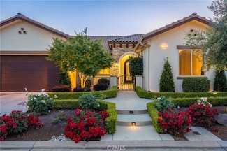 1584 N Middleburg Ave, Clovis, CA 93619