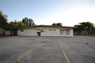 194 W 5th St, Laplace, LA 70068