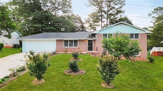 636 Hearon Dr, Stone Mountain, GA 30088