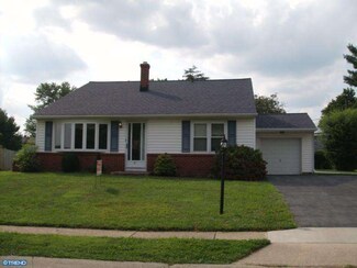 14 Dobb Ct, New Castle, DE 19720