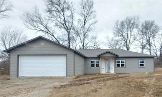 1101 Lakewood Dr, Pittsburg, KS 66762