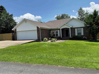 111 Johnston Ln, Greers Ferry, AR 72067