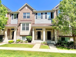 2809 Henley Ln, Naperville, IL 60540