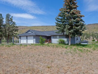 9045 Palmer Ln, Warm Springs, OR 97761