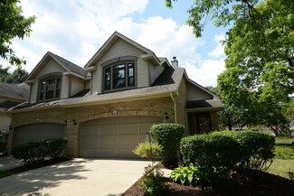 322 Club House Dr, Bloomingdale, IL 60108