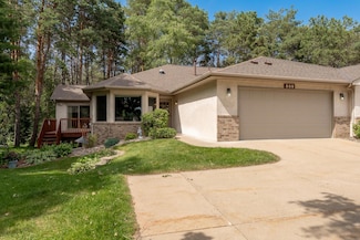508 Woodside Ct, Shakopee, MN 55379