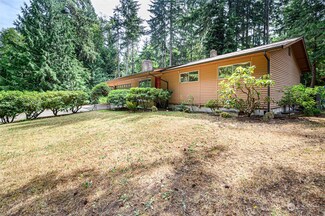 13205 SW 196th St, Vashon, WA 98070