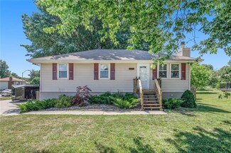 10500 N Oak Trafficway, Kansas City, MO 64155