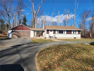 2645 Welshtown Rd, Slatington, PA 18080