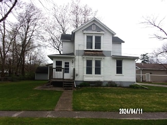 318 N Chicago St, Milford, IL 60953