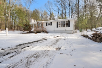 120 Tallwood Dr, Dingmans Ferry, PA 18328