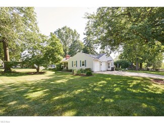 640 Crestwood Ave, Wadsworth, OH 44281