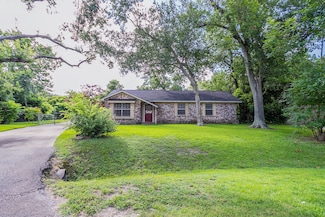 12303 Maxim Dr, Houston, TX 77065