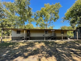 307 Prairie St Unit B, Highlands, TX 77562