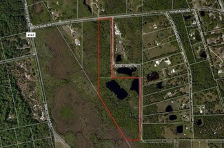 810 W Ariel Rd, Oak Hill, FL 32759