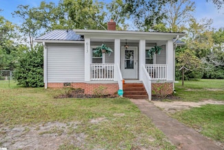 613 E Florida St, Clinton, SC 29325