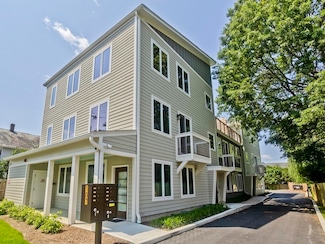 107 Williams St Unit 3c, Northampton, MA 01060