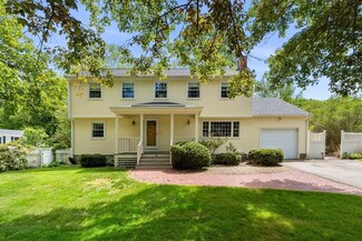 3 Longfellow Dr, Newburyport, MA 01950