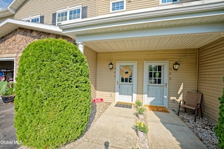 505 Avalon Place Unit 505, Cohoes, NY 12047