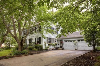 24 Frances St, Portland, ME 04102