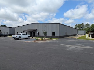 365 Nypro Ln, Dothan, AL 36305