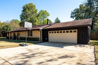 1801 Troy Cir, Benton, AR 72019