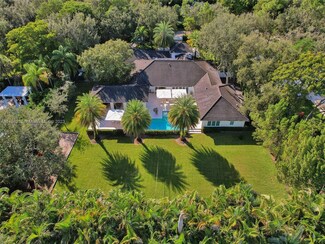 9251 SW 68th Ave, Miami, FL 33156
