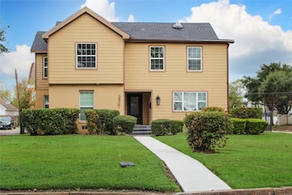 3827 Julius Ln, Houston, TX 77021