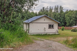 1720 E Maradee Cir, Wasilla, AK 99654