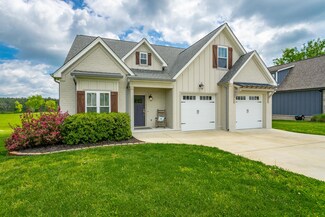 969 Equestrian Dr, Soddy Daisy, TN 37379