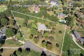 405 Valley Run Dr, Waxhaw, NC 28173