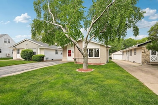 2109 N 113th St, Milwaukee, WI 53226