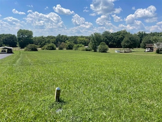 1615 Plum Springs Rd, Bowling Green, KY 42101