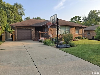 2604 W Kansas St, Peoria, IL 61604