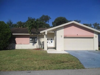 5207 Bayberry Ln, Tamarac, FL 33319