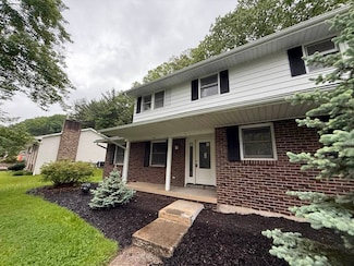 804 Rosewood Terrace, Endicott, NY 13760