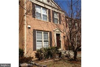 12818 Lockleven Ln, Woodbridge, VA 22192