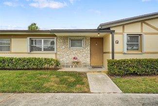 2769 Ashley Dr W Unit F, West Palm Beach, FL 33415