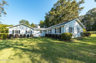 437 Pecan Cir, Forsyth, GA 31029
