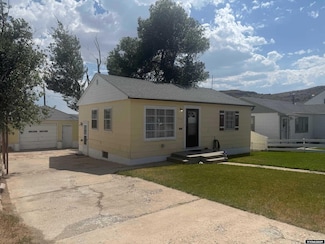 1316 High St, Rawlins, WY 82301