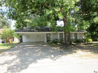 107 Leisure Dr, Monroe, LA 71203