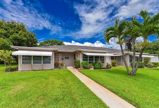 1382 High Point Way NE, Delray Beach, FL 33445