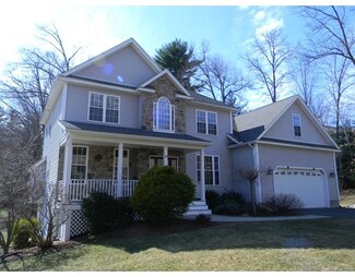 24 Helen Dr, Southampton, MA 01073