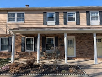 8264 Deepwood Blvd Unit 6, Mentor, OH 44060
