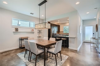 301 W Stassney Ln Unit 16, Austin, TX 78745