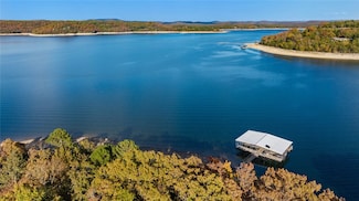 8477 Hopper Rd, Rogers, AR 72756