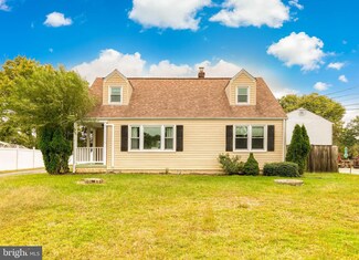 6905 E Clinton St, Clinton, MD 20735
