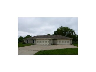 850 Oak St, Lawrence, KS 66044