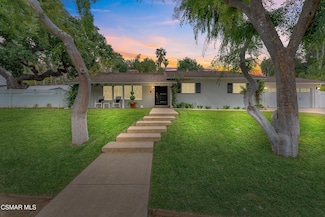 566 Rancho Rd, Thousand Oaks, CA 91362