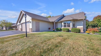N6590 Westwind Dr, Fond Du Lac, WI 54937